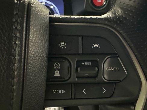 Used 2025 Toyota 4Runner TRD Off-Road AWD/4WD image 20