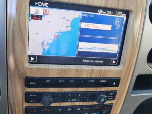 Used 2011 Ford F150 Lariat w/ Lariat Chrome Pkg image 18