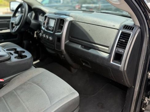 Used 2021 RAM 1500 Classic SLT AWD/4WD image 11