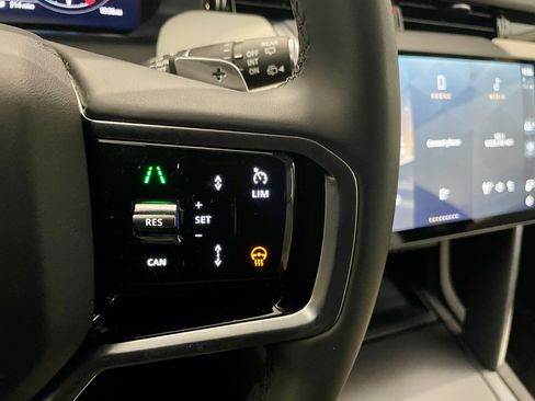 Certified 2025 Land Rover Discovery Sport S AWD/4WD image 22