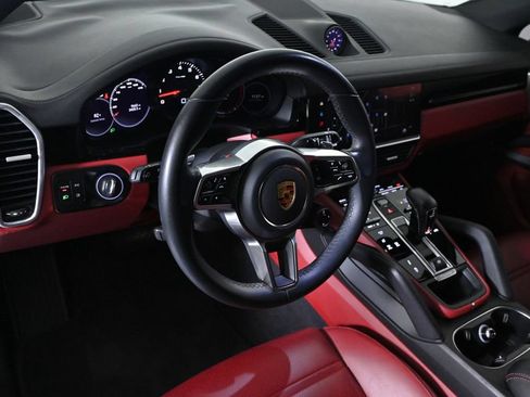 Certified 2023 Porsche Cayenne Coupe AWD/4WD image 4