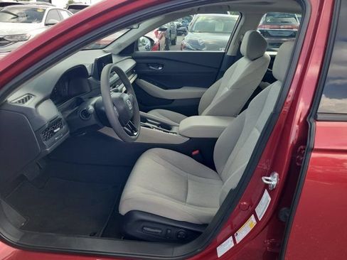 Certified 2025 Honda Accord SE image 15