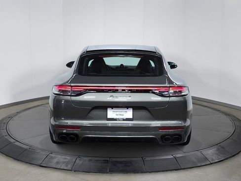 Certified 2023 Porsche Panamera 4 Platinum Edition AWD/4WD image 6