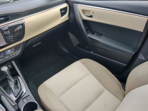 Used 2016 Toyota Corolla LE image 15