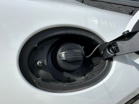 Used 2020 Porsche 911 Carrera image 39