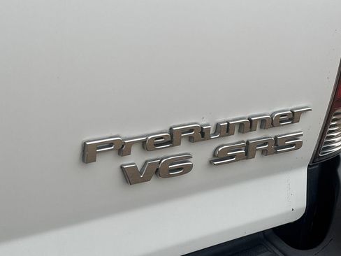 Used 2013 Toyota Tacoma PreRunner image 28