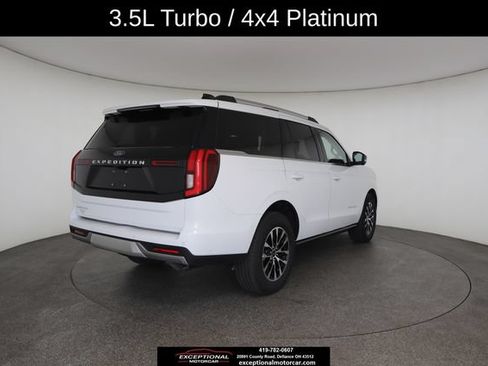 Used 2025 Ford Expedition Platinum AWD/4WD image 17