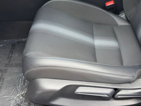 Used 2023 Honda Civic Sport image 5