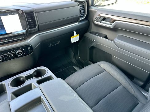 New 2026 Chevrolet Silverado 1500 LT w/ Convenience Package II image 14