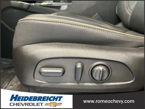 Used 2022 Chevrolet Blazer Premier w/ Enhanced Convenience Package AWD/4WD image 14