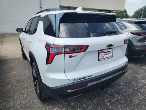 Used 2026 Chevrolet Equinox RS w/ Safety and Technology Package AWD/4WD image 3