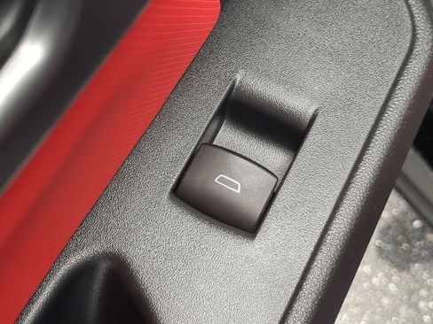 New 2026 Chevrolet Equinox EV RS image 38