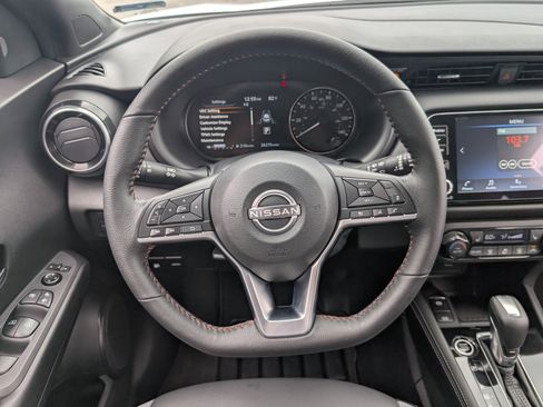 Used 2024 Nissan Kicks SR w/ SR Premium Package FWD image 23