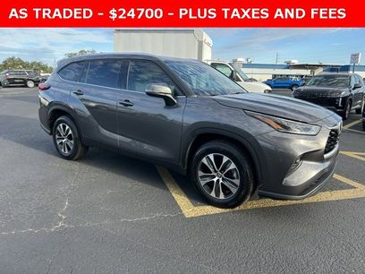 Used 2021 Toyota Highlander XLE