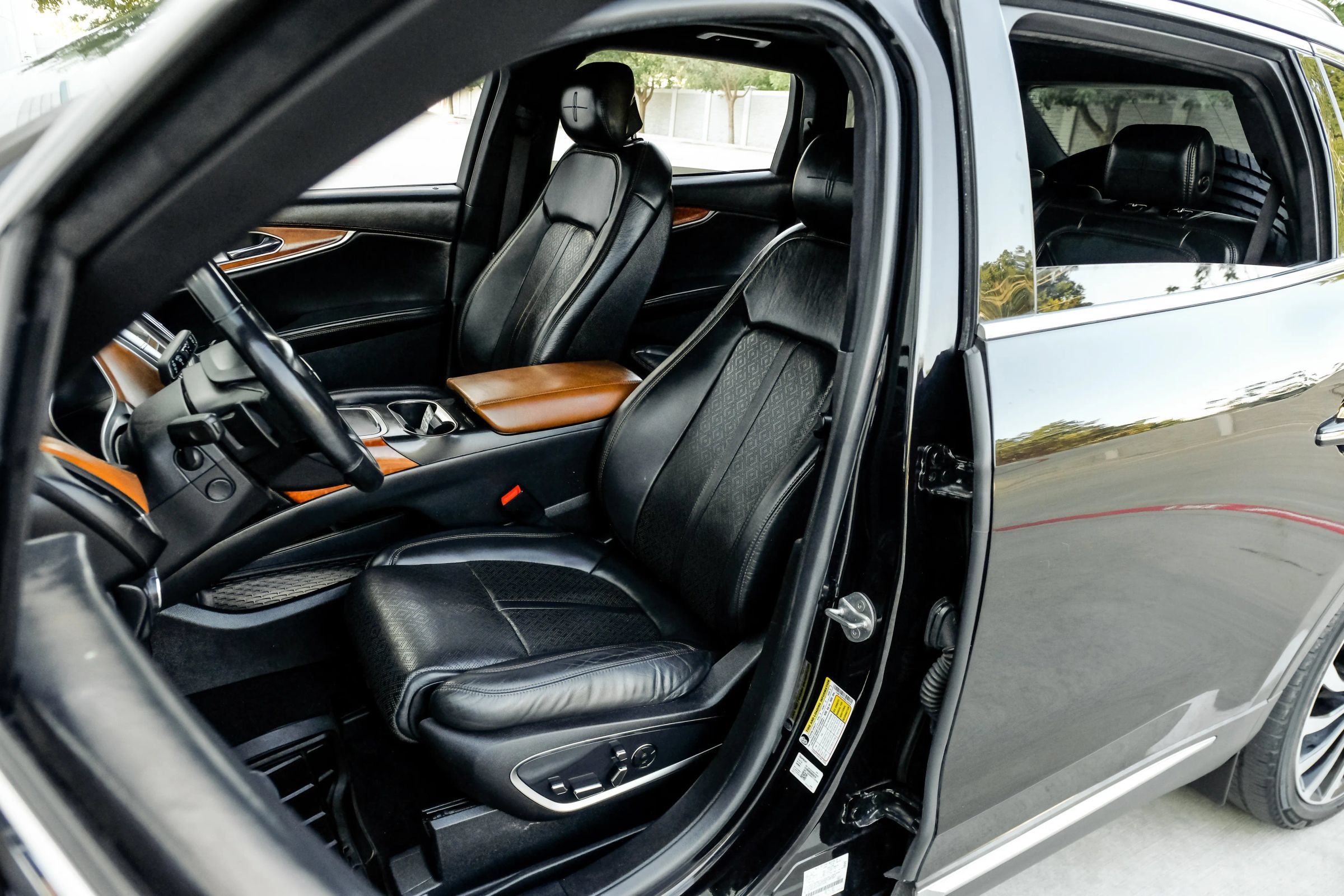 Used 2019 Lincoln Nautilus Black Label AWD/4WD image 40