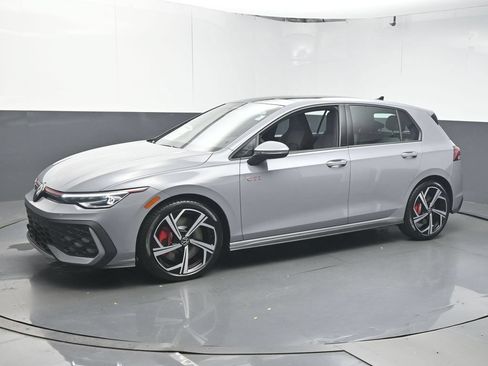 New 2026 Volkswagen GTI SE FWD image 4