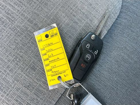 Used 2022 Ford Maverick XLT w/ XLT Luxury Package FWD image 32