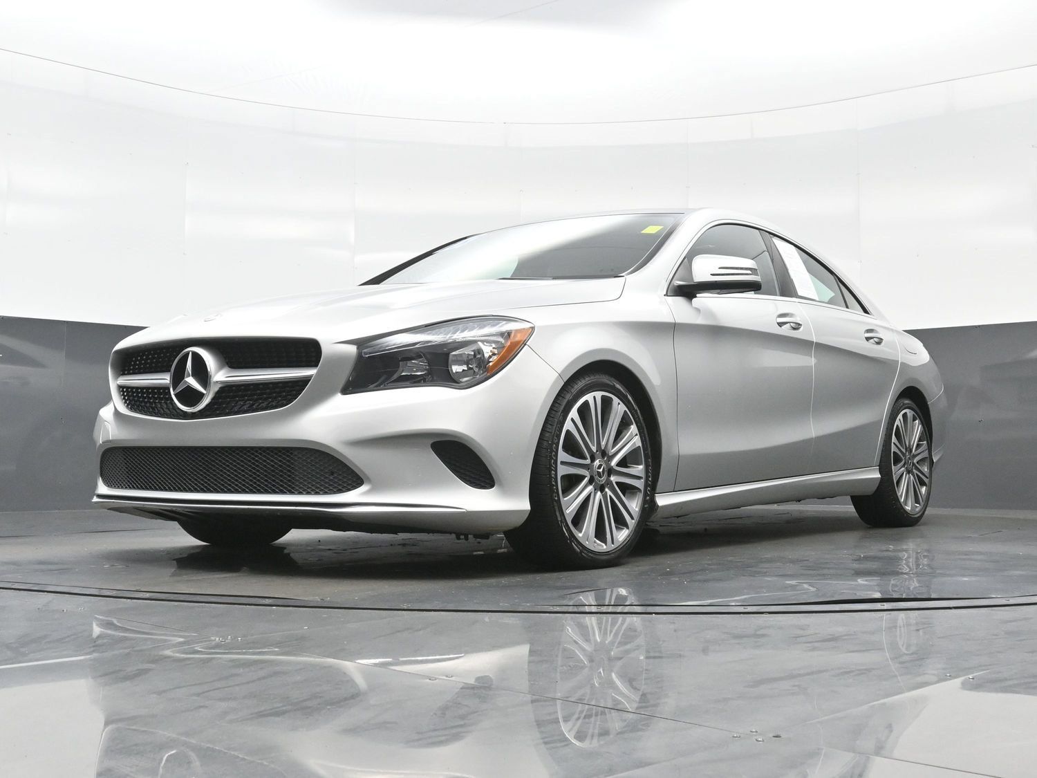 Used 2018 Mercedes-Benz CLA 250 image 23