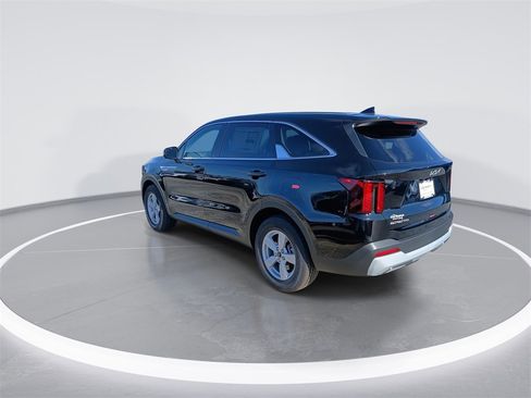 New 2026 Kia Sorento LX image 6