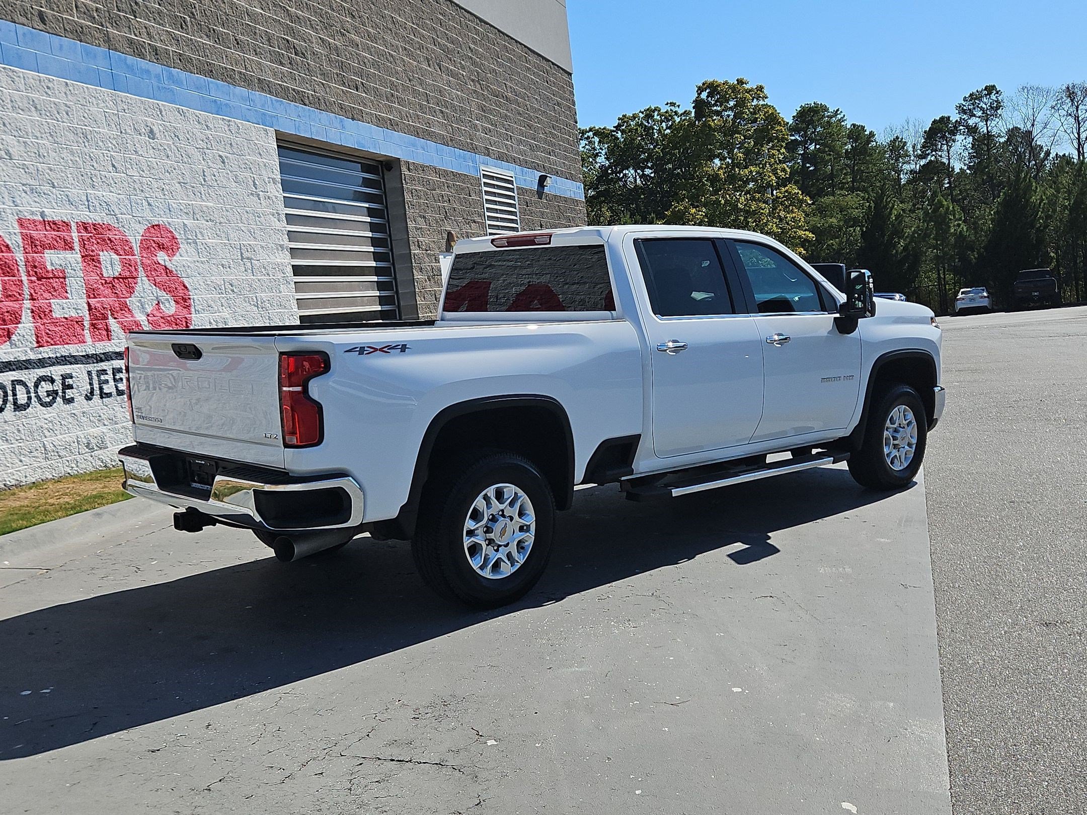 Used 2026 Chevrolet Silverado 2500 LTZ AWD/4WD image 7