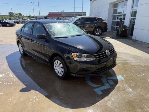 Used 2016 Volkswagen Jetta S FWD image 8