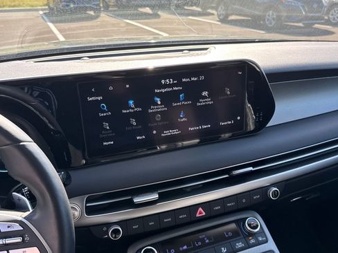 Used 2024 Hyundai Palisade SEL image 19