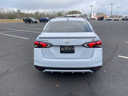 Used 2025 Nissan Versa SR w/ Trunk Package image 15