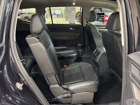 Certified 2021 Volkswagen Atlas SE w/ Panoramic Sunroof Package image 24