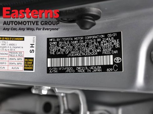 Used 2021 Toyota Corolla LE w/ Carpet Mat Package (TMS) image 34