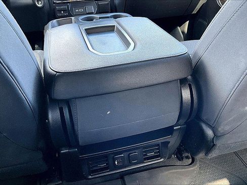 Used 2021 Chevrolet Silverado 1500 LT w/ Bed Protection Package AWD/4WD image 11