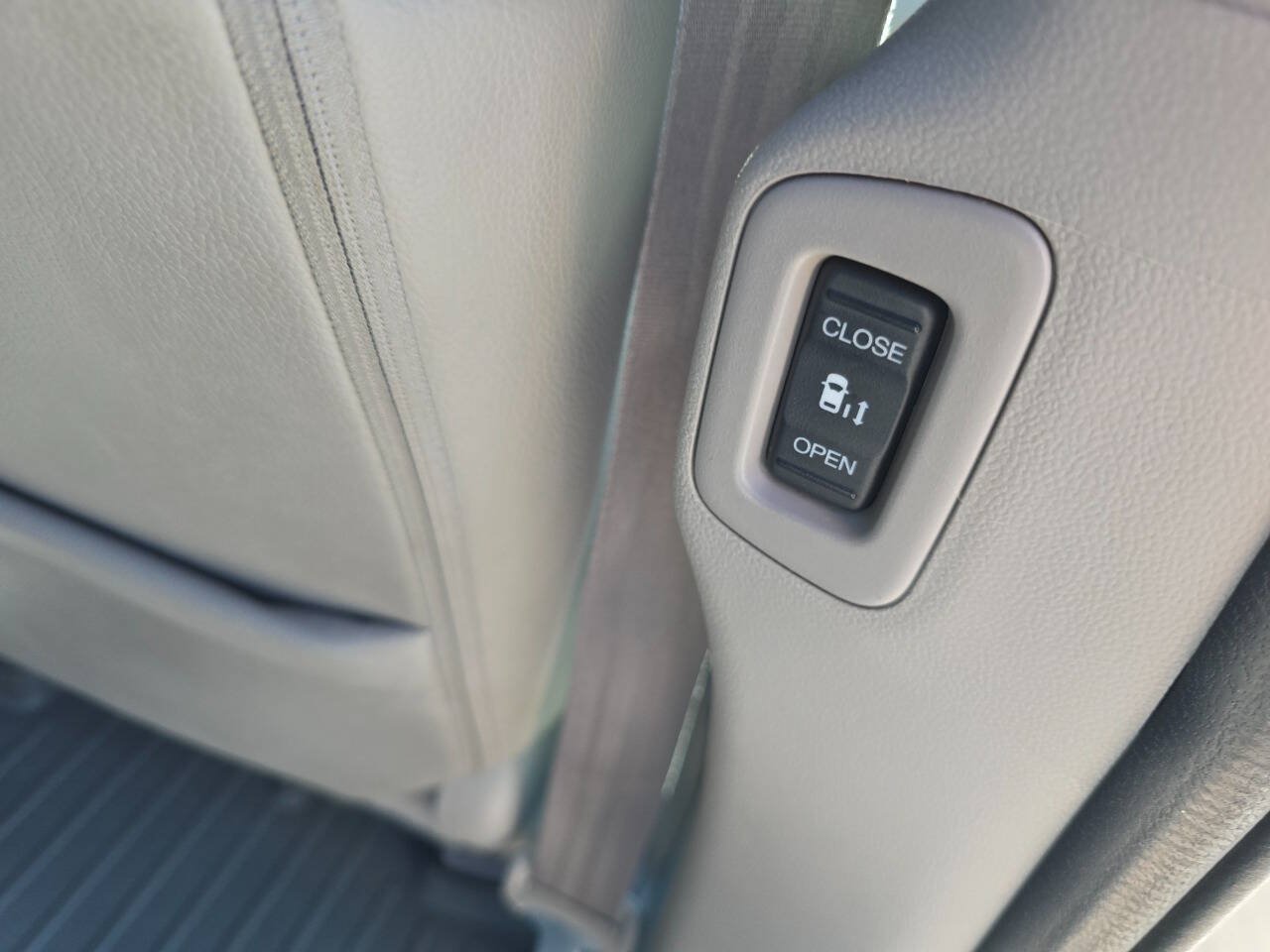 Used 2016 Honda Odyssey EX-L image 34