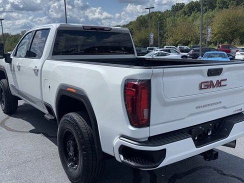 Used 2023 GMC Sierra 2500 AT4 w/ Gooseneck/5TH Wheel Package image 5