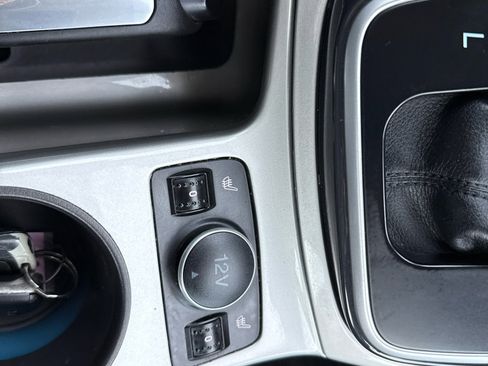 Used 2013 Ford C-MAX Energi SEL image 16