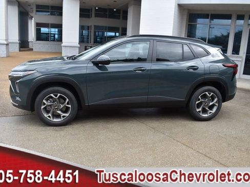 New 2026 Chevrolet Trax LT w/ Driver Confidence Package image 6