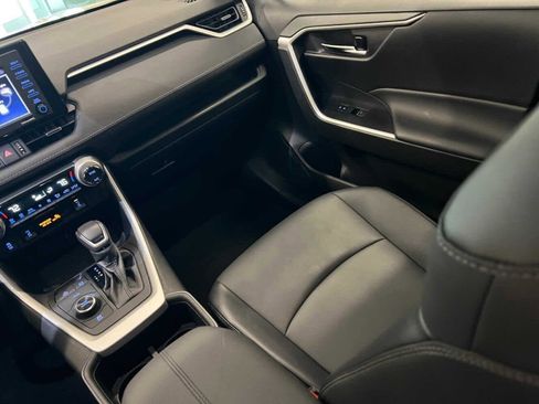 Certified 2022 Toyota RAV4 XLE Premium image 15