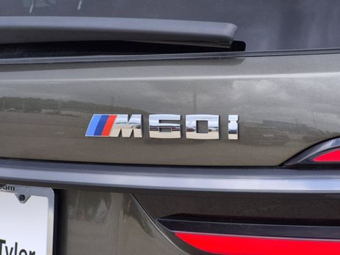 Certified 2025 BMW X7 M60i w/ Executive Package AWD/4WD image 11
