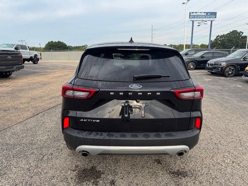 Used 2024 Ford Escape Active w/ Cold Weather Package FWD image 6