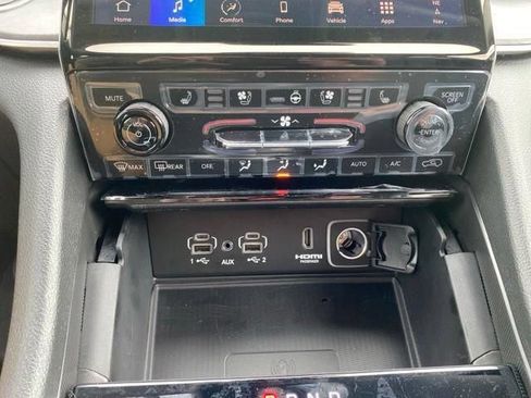 Used 2024 Jeep Grand Cherokee Limited 4xe w/ Luxury Tech Group II AWD/4WD image 30