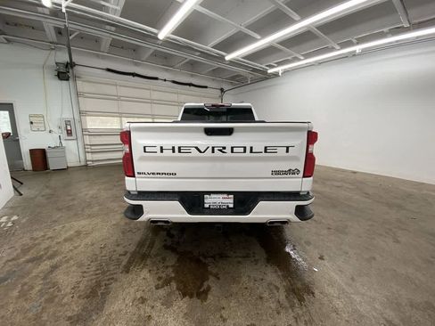 Used 2023 Chevrolet Silverado 1500 High Country w/ Technology Package image 5