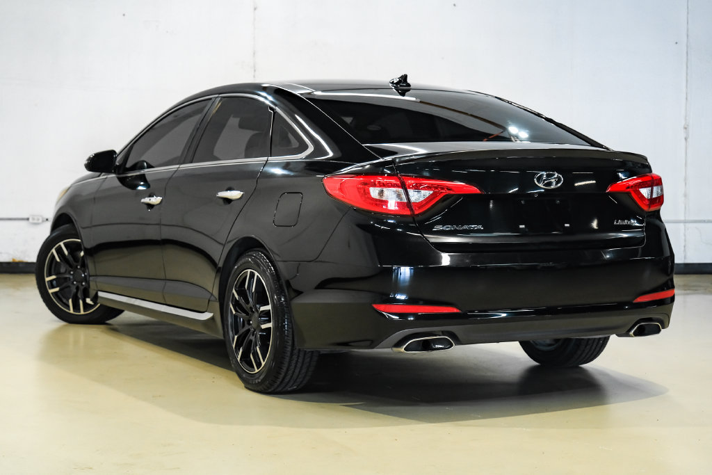 Used 2015 Hyundai Sonata Limited w/ Option Group 05 FWD image 10
