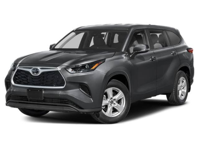Used 2023 Toyota Highlander LE w/ Protection Package #3 (TMS) FWD image 2