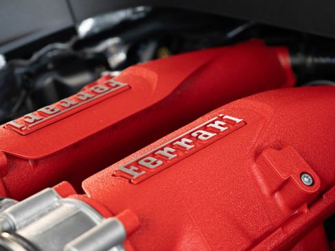 Used 2018 Ferrari GTC4Lusso T image 42