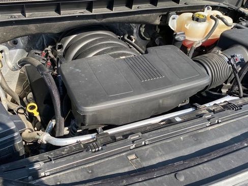 Certified 2023 GMC Yukon XL SLT w/ SLT Premium Package image 24