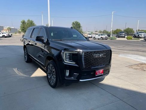 Used 2023 GMC Yukon XL Denali Ultimate AWD/4WD image 6