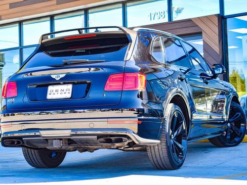 Used 2018 Bentley Bentayga W12 image 15