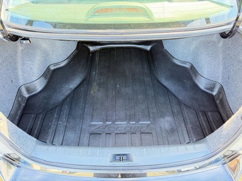 Used 2011 Honda Accord SE image 31