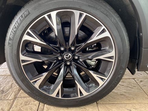 Used 2024 MAZDA CX-90 Plug-In Hybrid w/ Premium Pkg AWD/4WD image 13
