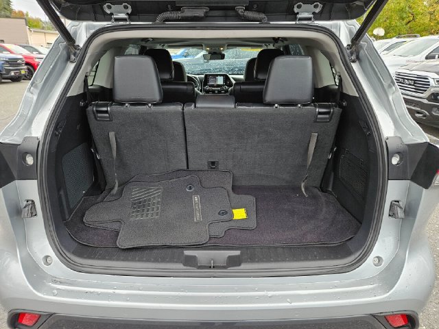 Used 2021 Toyota Highlander Limited AWD/4WD image 16