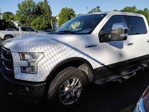 Used 2015 Ford F150 Lariat w/ Equipment Group 502A Luxury AWD/4WD image 13
