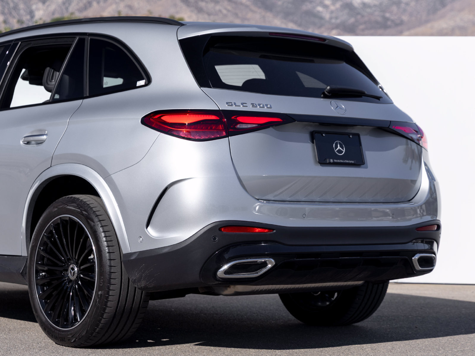 Certified 2026 Mercedes-Benz GLC 300 image 5